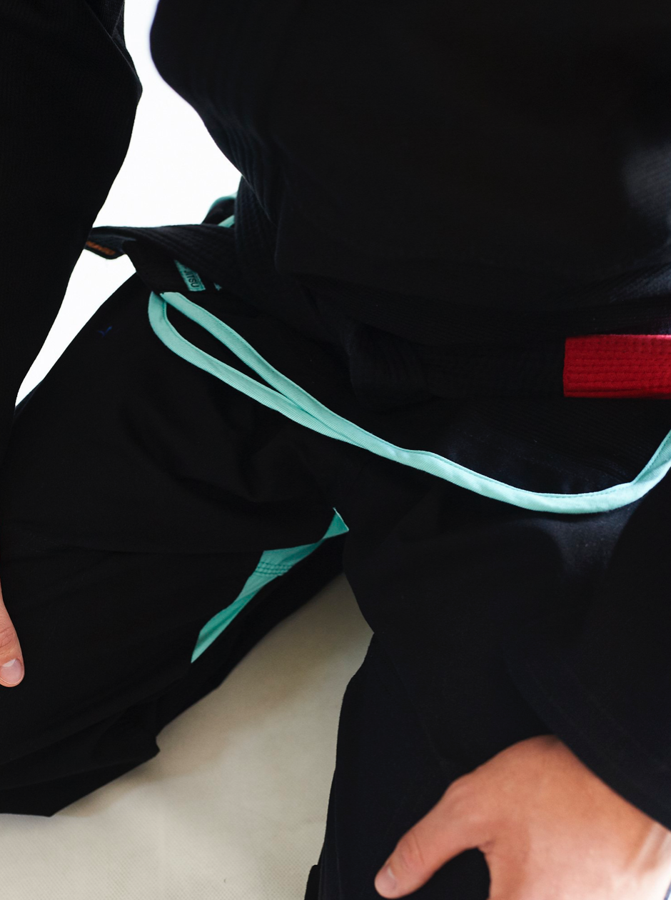 MANTO RISE BJJ Gi black