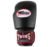 TWINS SPECIAL Muay Thai Handschuhe BGVL 3 schwarz/weinrot