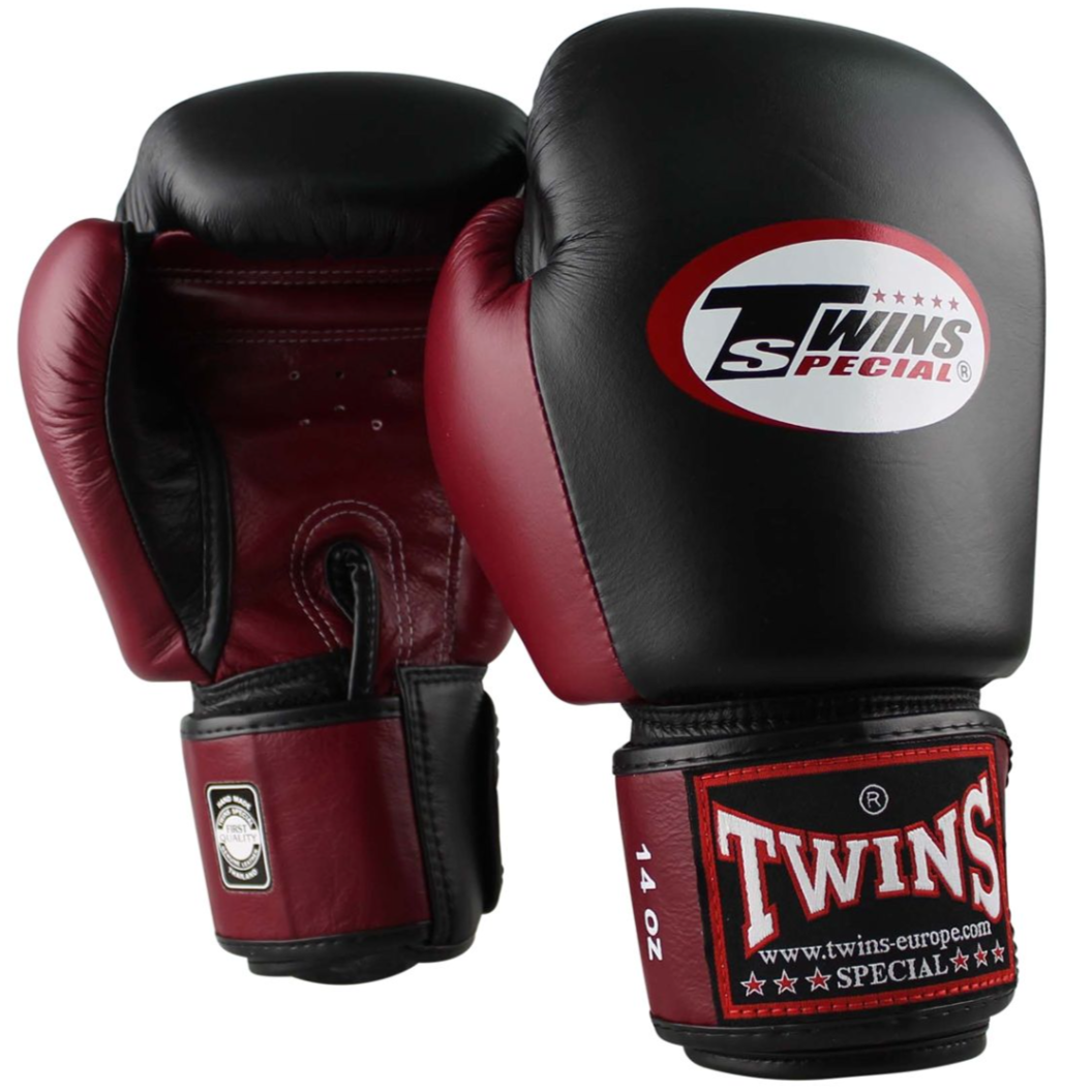 TWINS SPECIAL Muay Thai Handschuhe BGVL 3 schwarz/weinrot