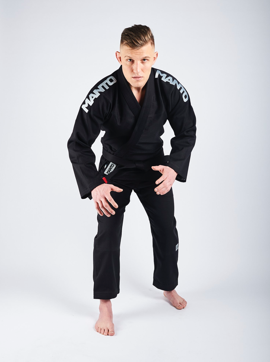 MANTO "X4" BJJ GI schwarz